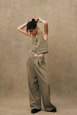 CONTRAST BACK VEST