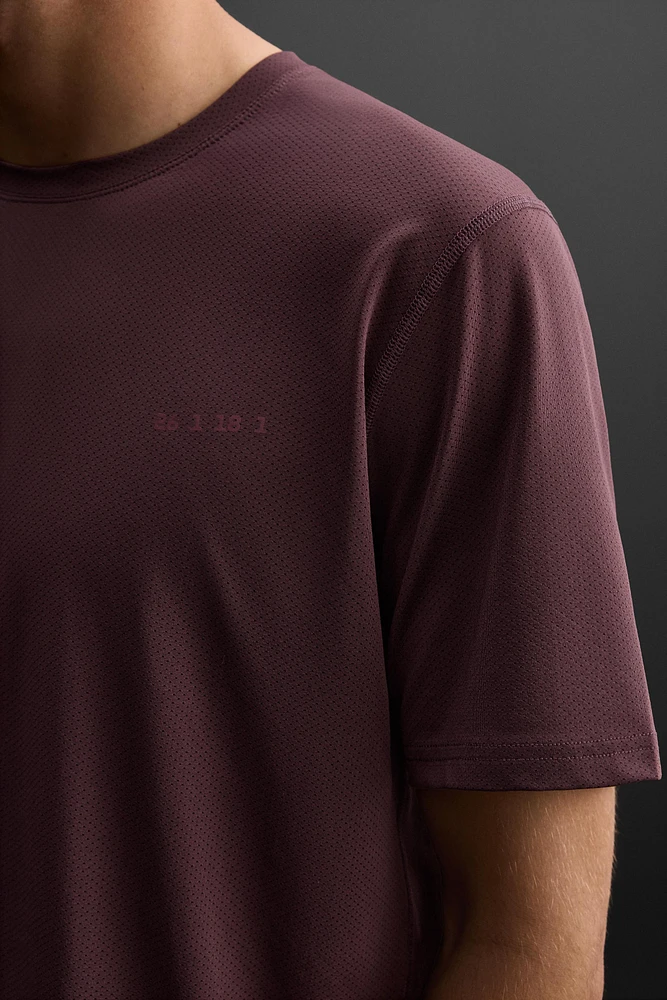 T-SHIRT PERFORÉ IMPRIMÉ
