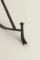 METAL STAND