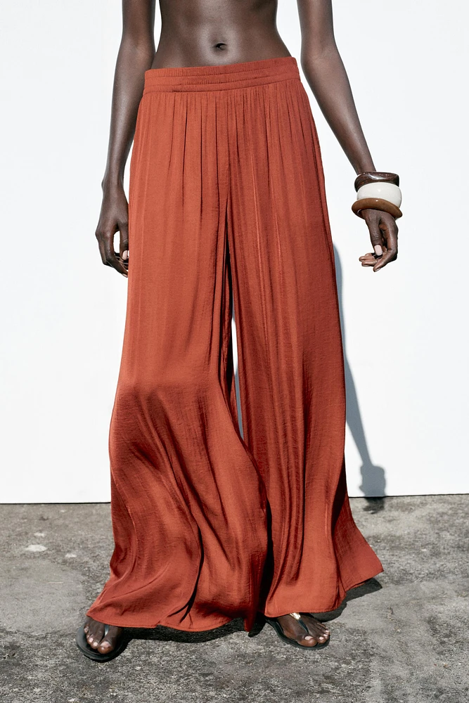 FLOWY WIDE LEG PANTS
