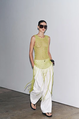 TOP EN MAILLE ET CROCHET À FRANGES