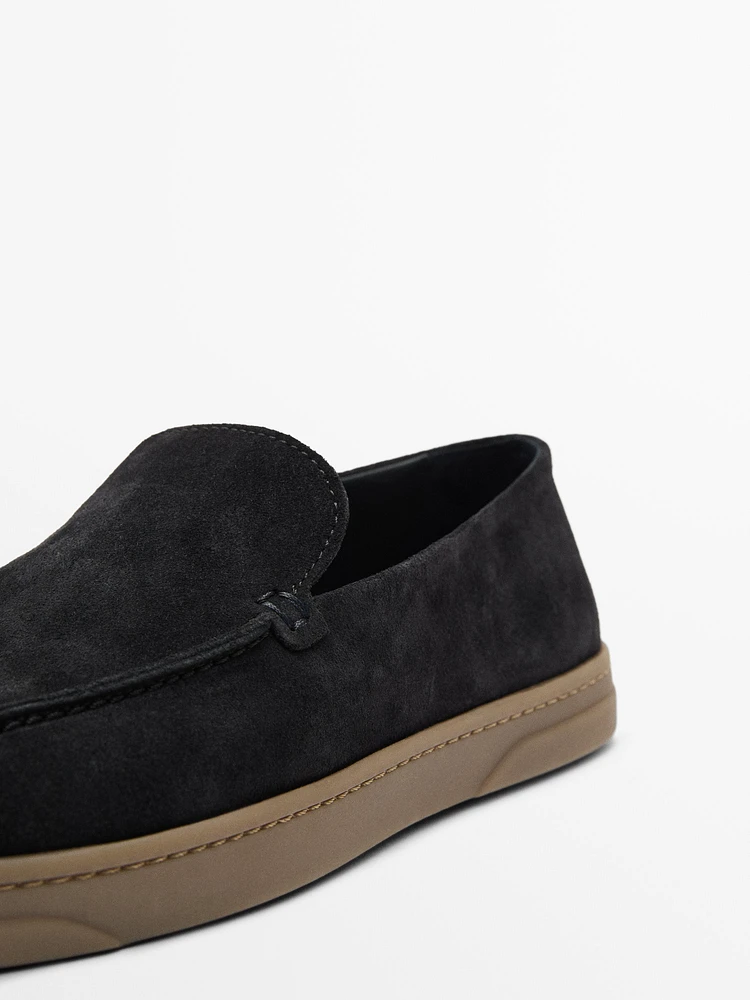 Mocassins souples en croûte de cuir