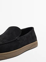 Mocassins souples en croûte de cuir