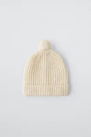 KNIT HAT WITH POMPOM