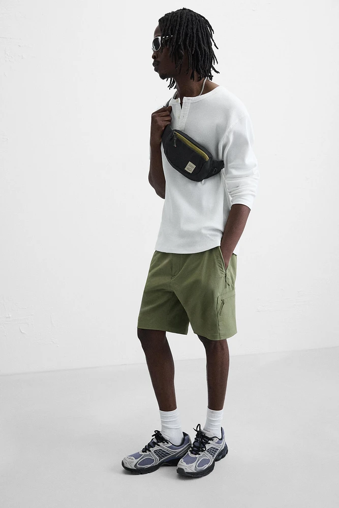 CONTRAST TECHNICAL BELT BAG