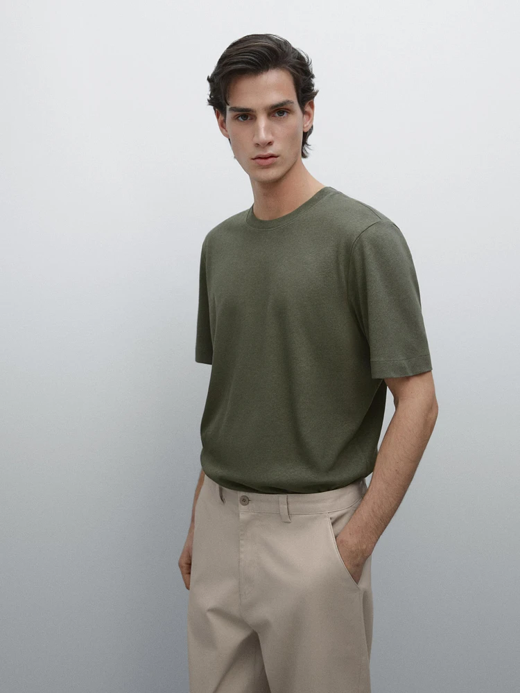 Short sleeve linen and cotton blend T-shirt