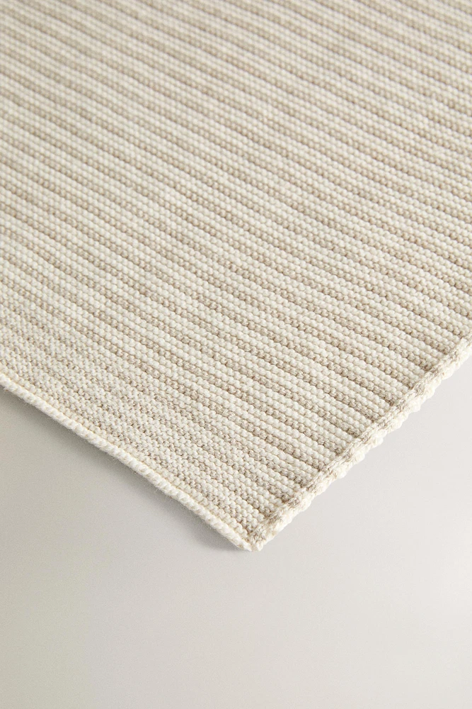 CHILDREN'S STRIPED BLANKET