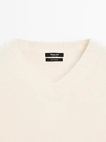Oversized cashmere V-neck sweater