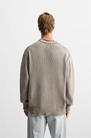 WASHED RIPPED EFFECT SWEATER