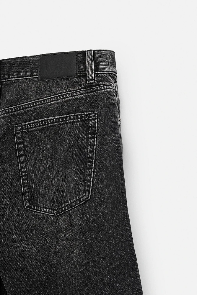 RIPPED REGULAR STRAIGHT FIT JEANS
