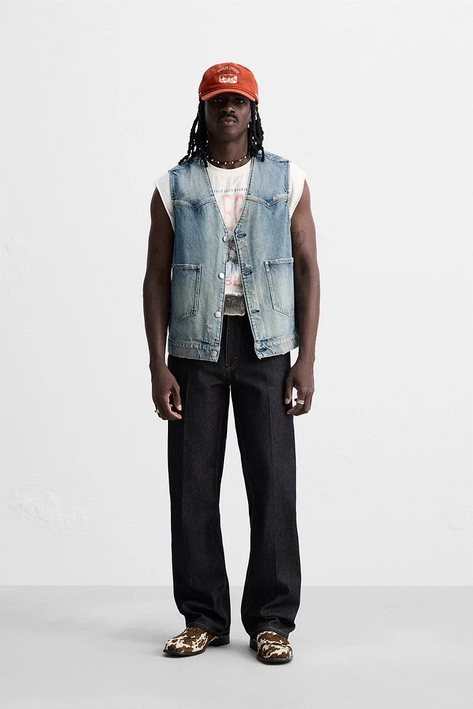 GILET EN DENIM DÉLAVÉ