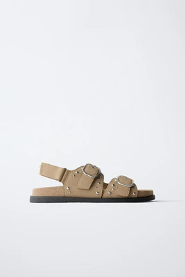 STUDDED BUCKLE SANDALS