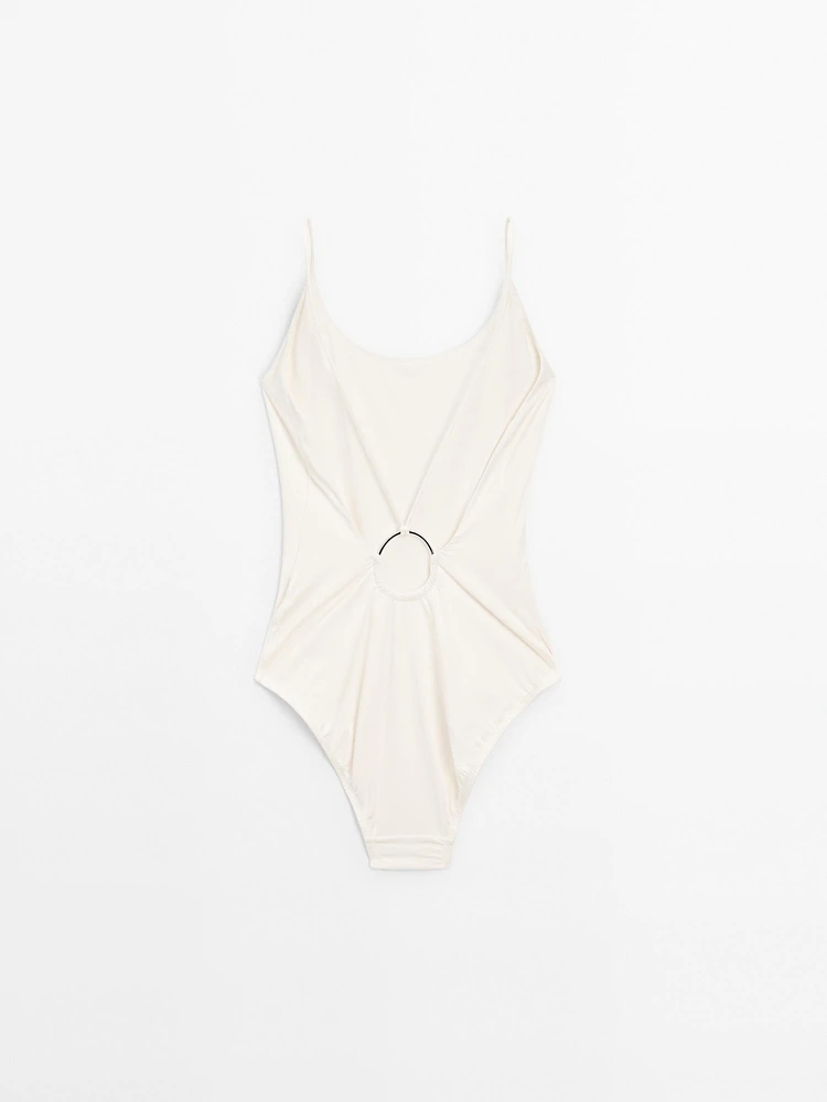 Maillot de bain avec anneau au dos