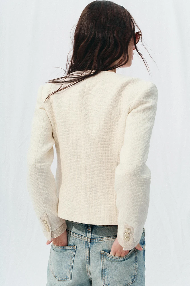 ROUND NECK TEXTURED BLAZER