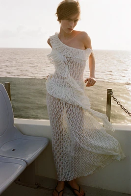 LONG LACE SKIRT