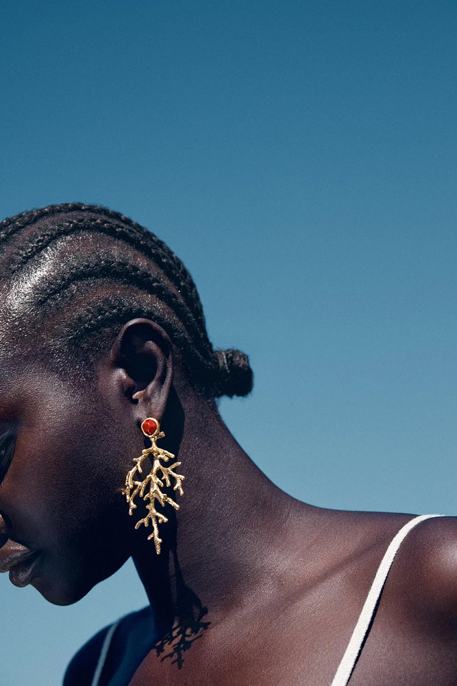 BOUCLES D'OREILLES PIERRE CORAIL