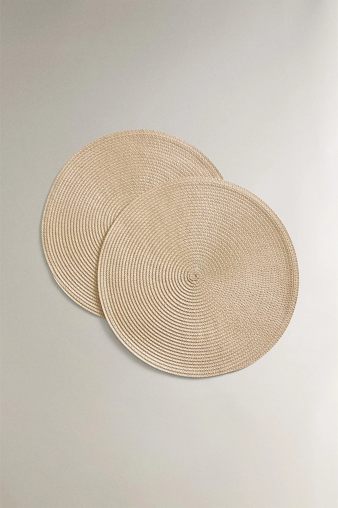 SET DE TABLE ROND (LOT 2)