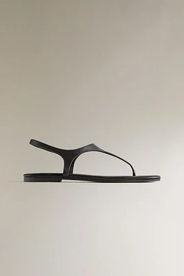 SANDALES PLATES CUIR