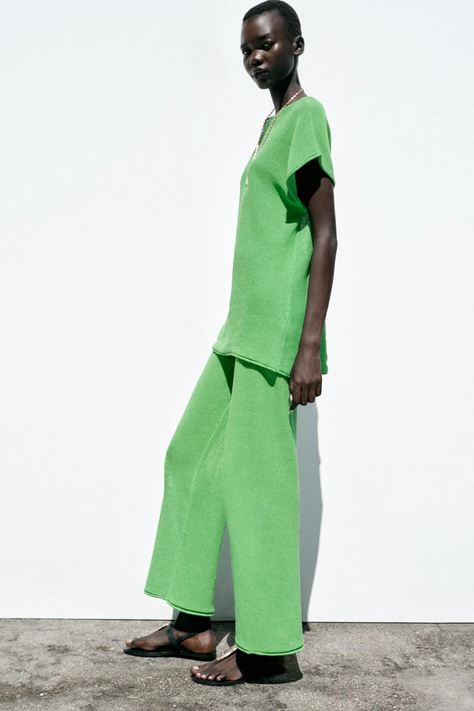 TOP EN MAILLE MANCHES LARGES