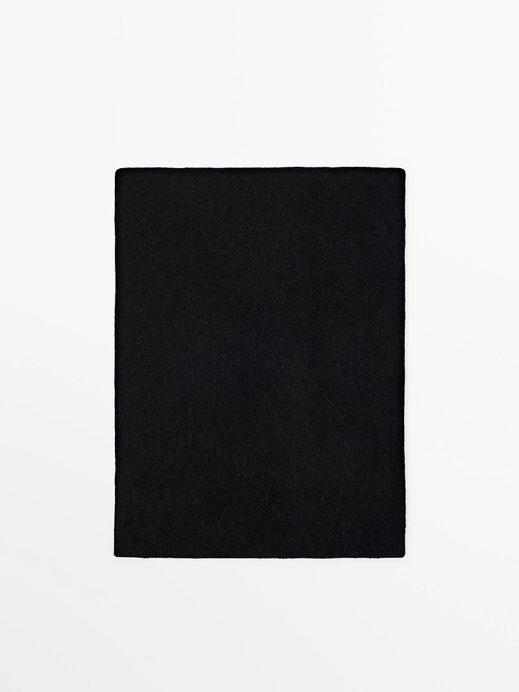 100% cashmere scarf