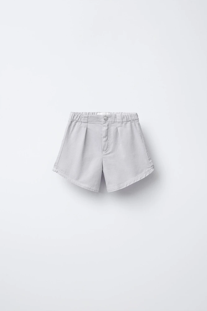 BERMUDA EN JEAN À PINCES
