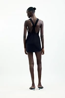ROBE COURTE DÉCOR DORÉ