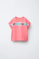 CROCHET FLOWER T-SHIRT
