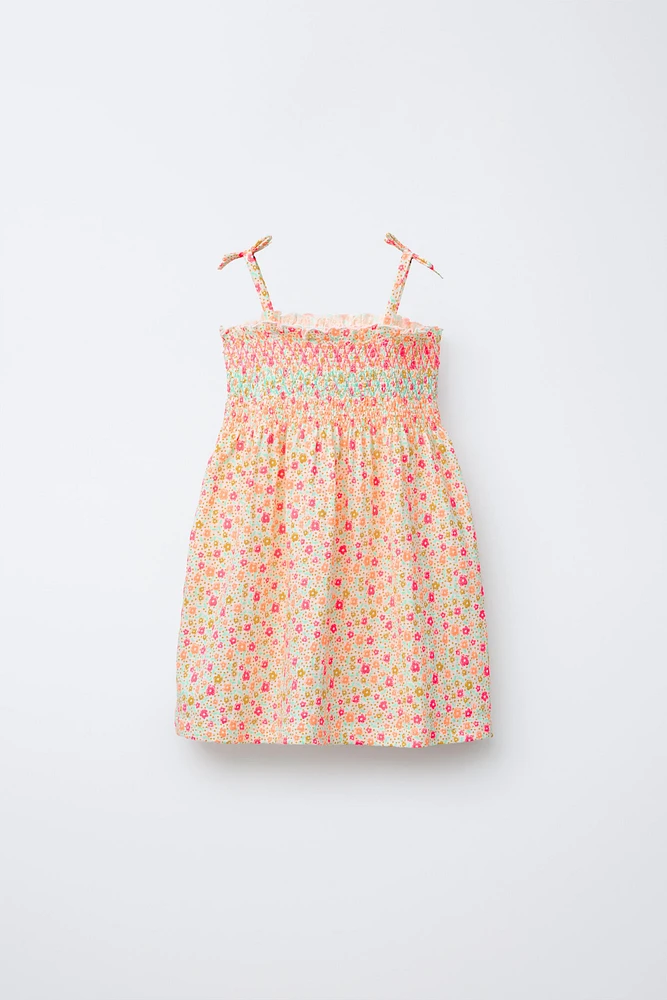 ROBE À BRETELLES ET ÉLASTIQUES FLEURS