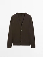 100% merino wool knit cardigan