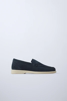 SUEDE BOAT SHOES