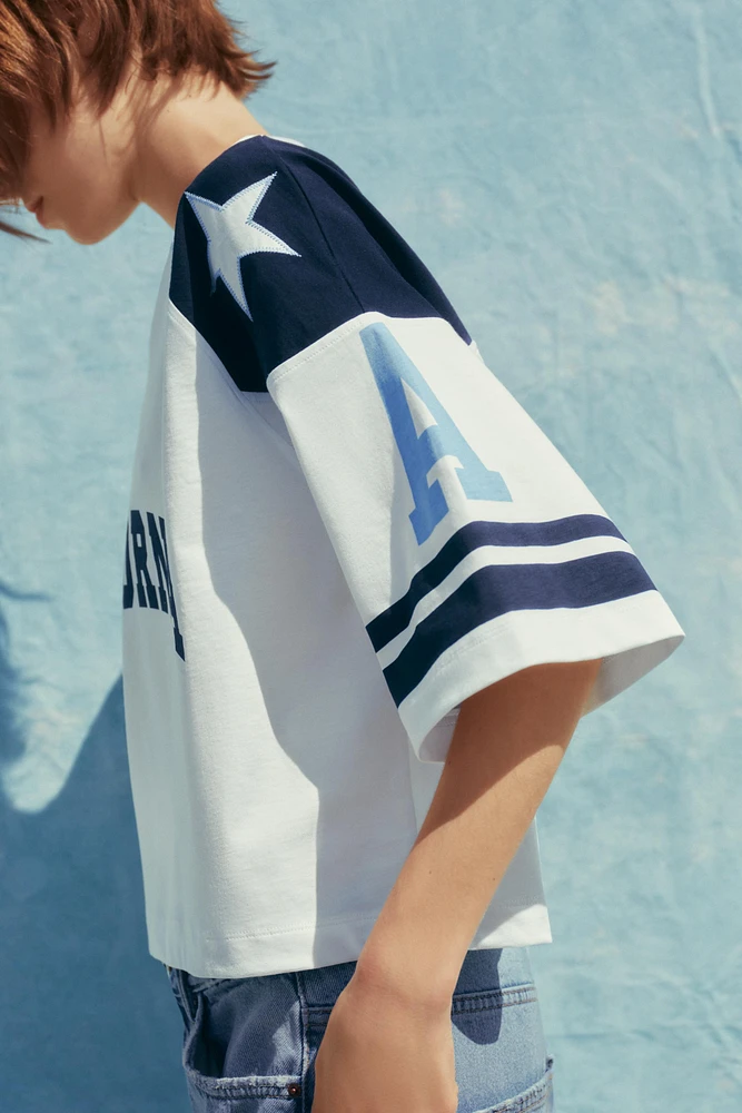 PRINTED ELBOW SLEEVE T-SHIRT