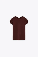 T-SHIRT AJUSTÉ À MANCHES COURTES