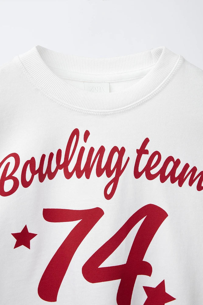 T-SHIRT À INSCRIPTION ET NUMÉRO
