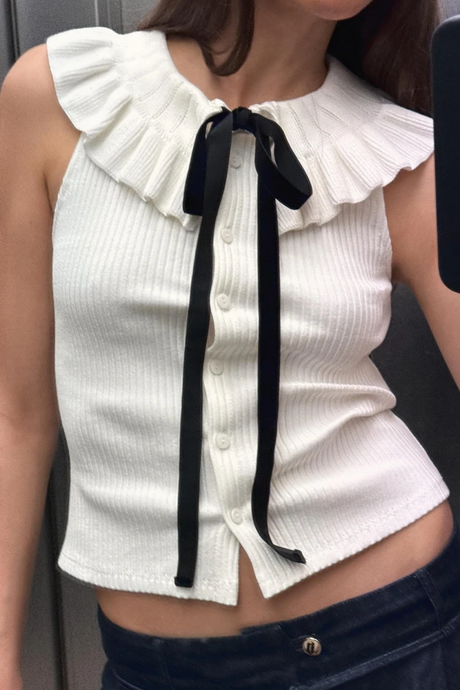 PETER PAN COLLAR KNIT TIED TOP