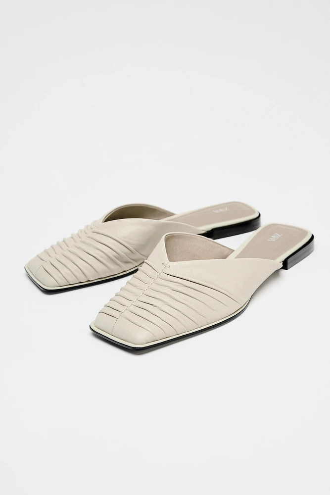 GATHERED LEATHER MULES