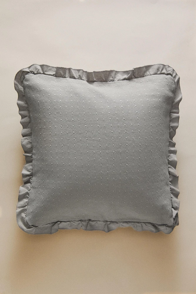 CHILDREN’S THROW PILLOW COVER WITH RUFFLES