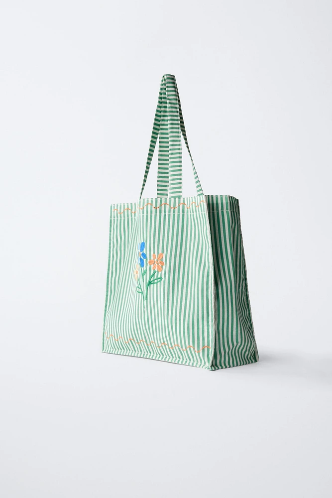 EMBROIDERED FLORAL TOTE BAG