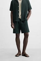 TEXTURED REGULAR FIT SHORTS