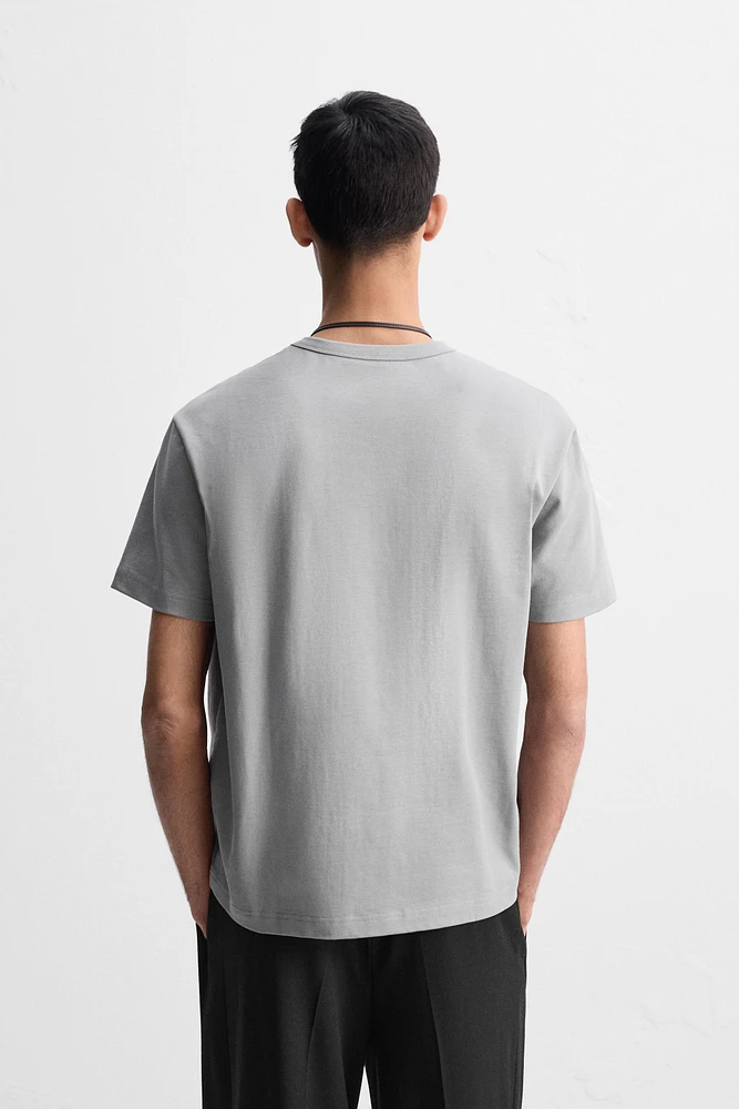 HEAVYWEIGHT T-SHIRT LIMITED EDITION