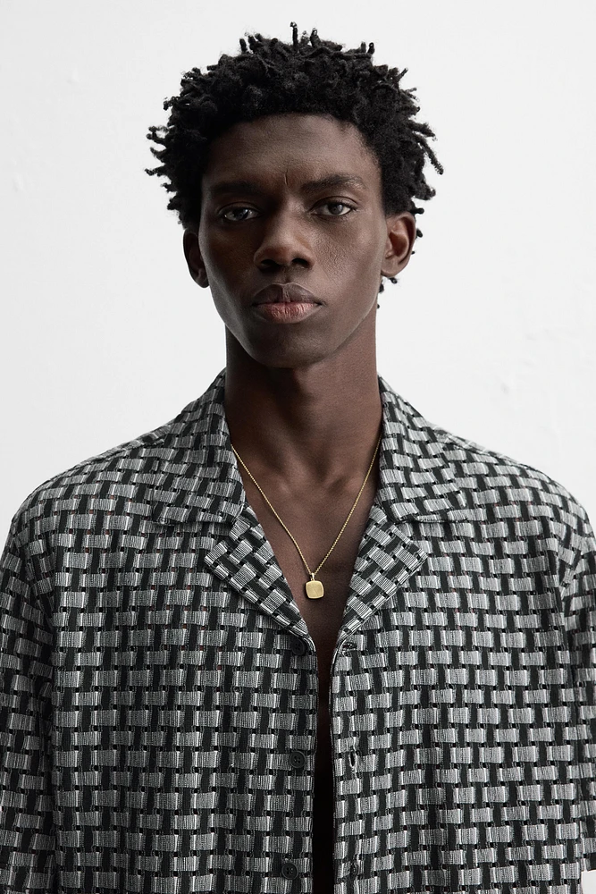 TEXTURED SHIRT