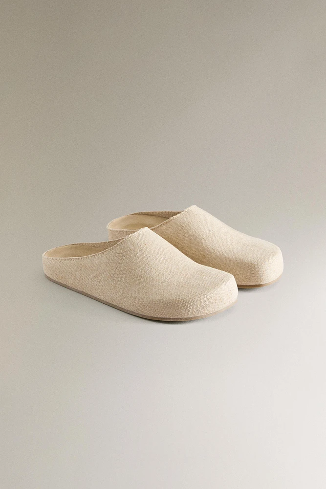 MINIMALIST LINEN CLOGS