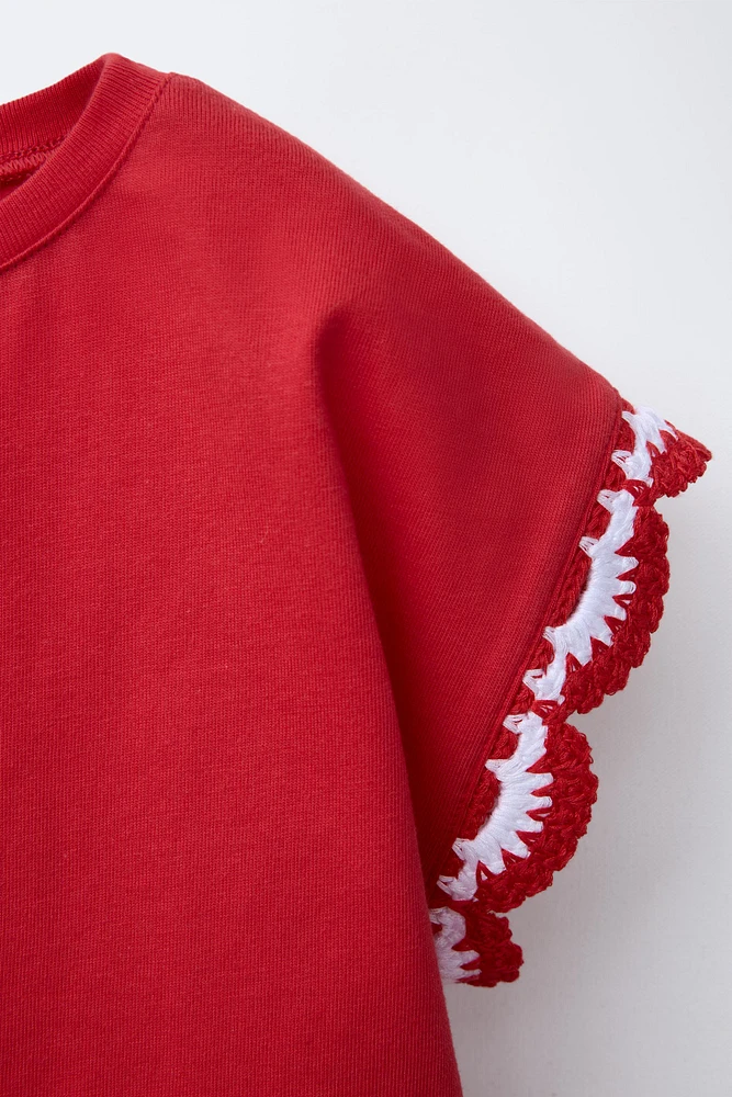 CROCHET SLEEVE T-SHIRT