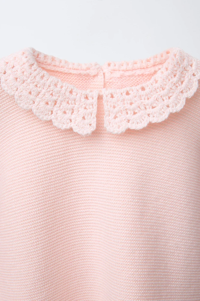 PULL EN MAILLE COL CROCHET