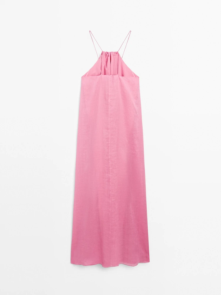Robe longue froncée à encolure américaine