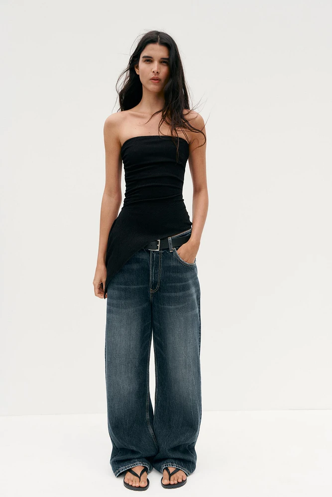 TEXTURED BANDEAU TOP
