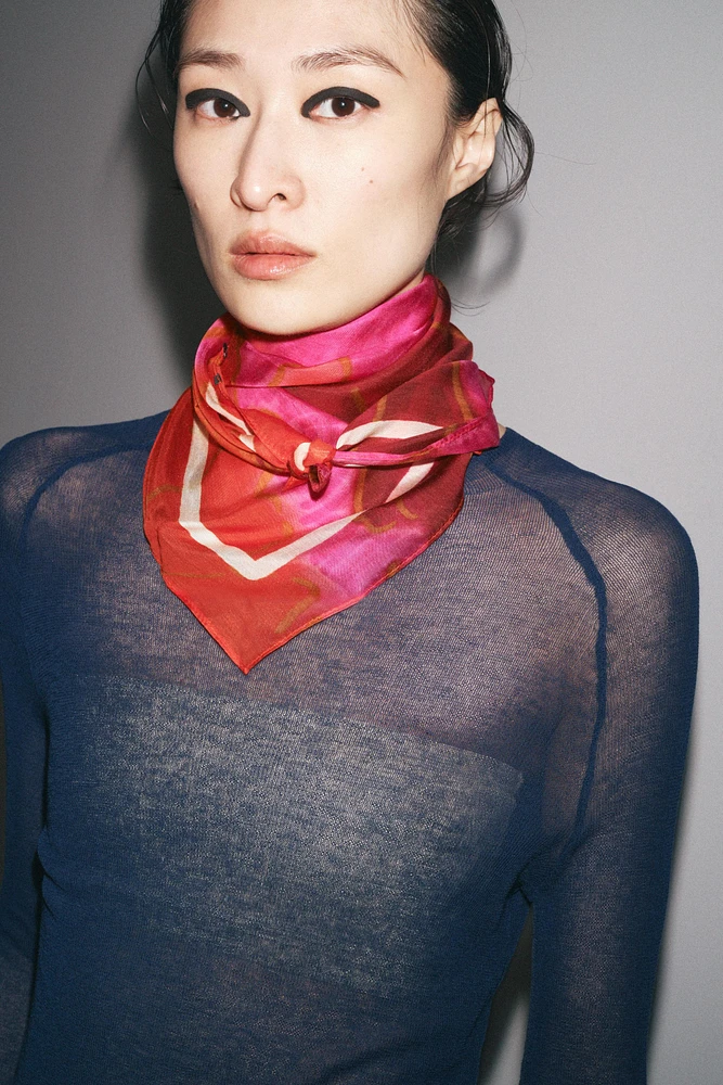 FOULARD MODAL IMPRIMÉ COQUELICOTS