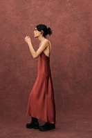 ROBE MI-LONGUE SATINÉE