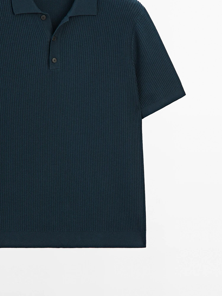 100% cotton textured knit polo shirt