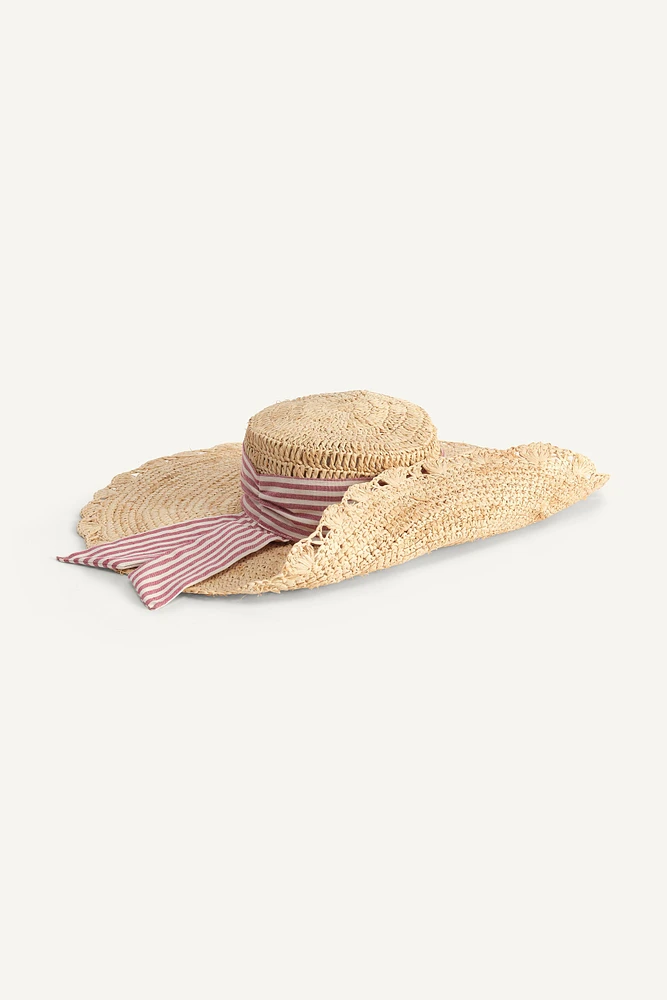 CHAPEAU CAPELINE LACET RAYURES ÉDITION LIMITÉE