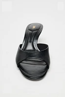 PATENT LEATHER SANDALS